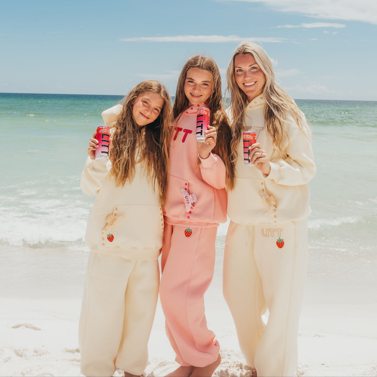 BERRY CHILL CREAM SWEATPANTS