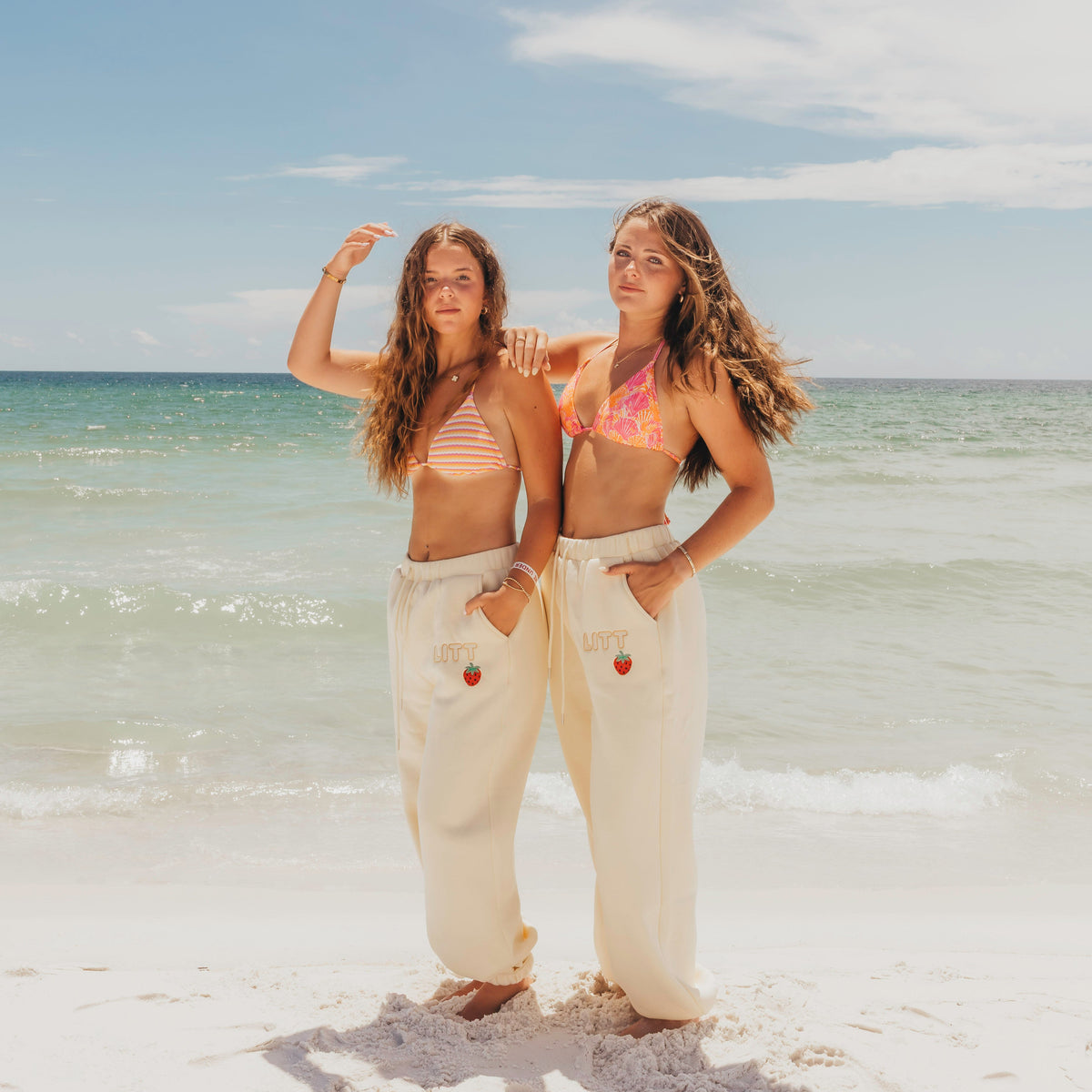 BERRY CHILL CREAM SWEATPANTS